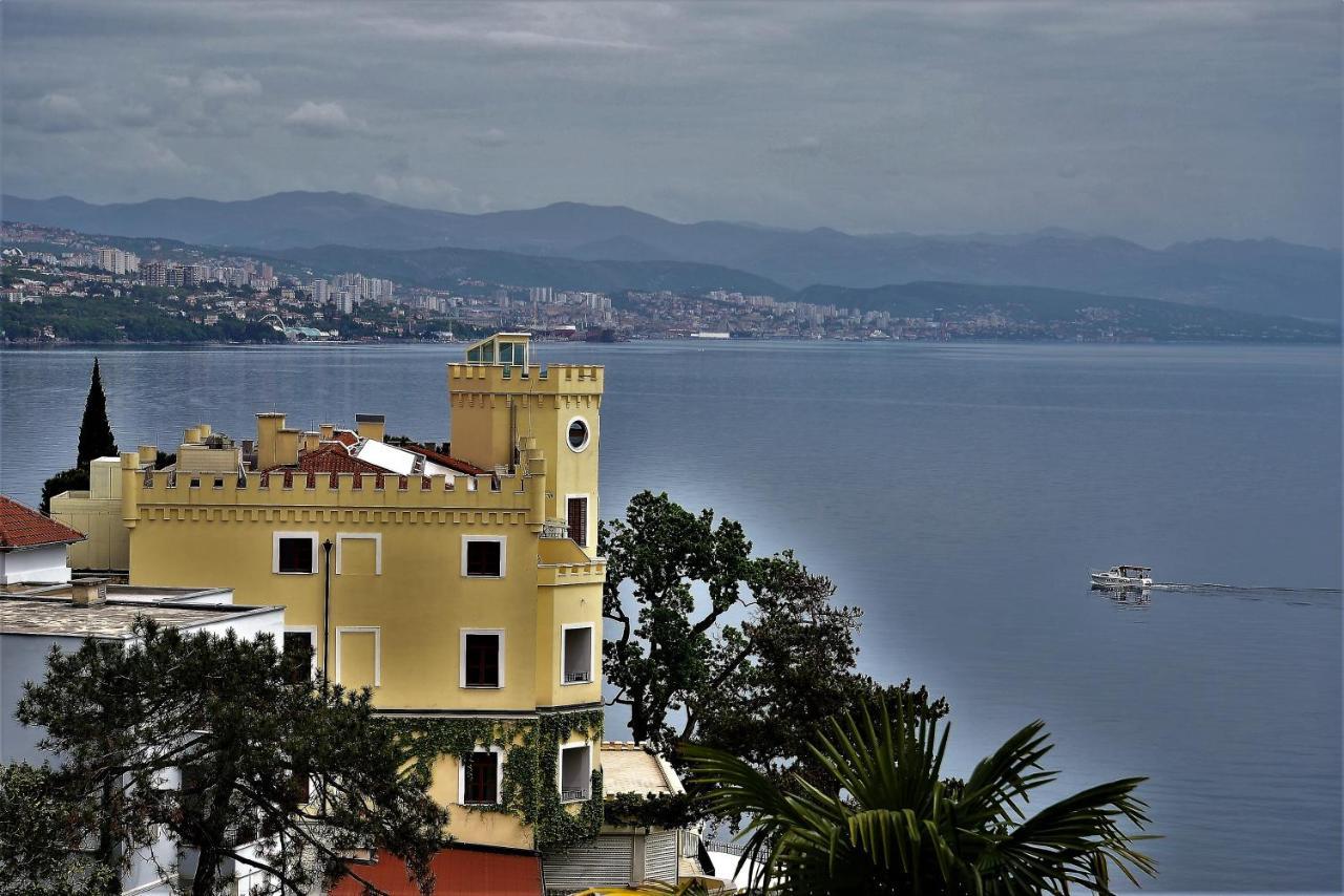 Apartment Zdenka - 100 M From The Beach Opatija Zewnętrze zdjęcie