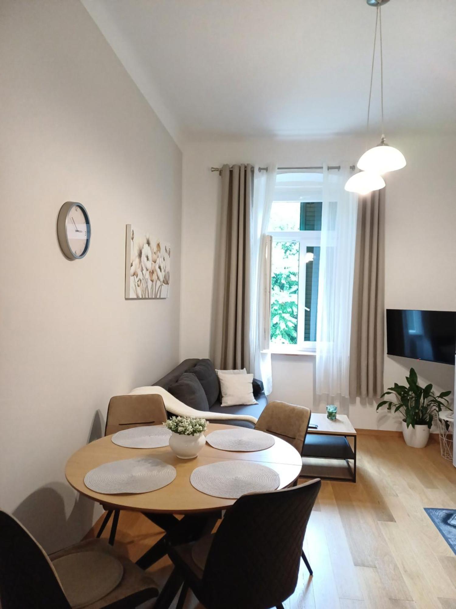Apartment Zdenka - 100 M From The Beach Opatija Zewnętrze zdjęcie