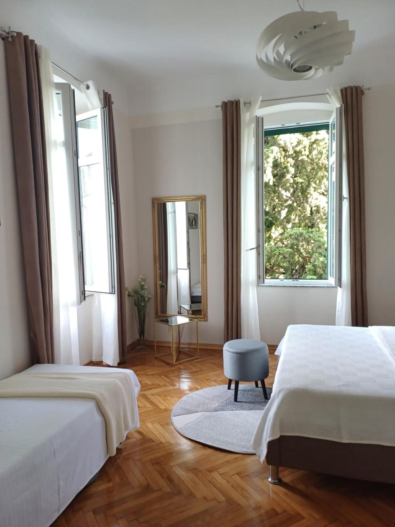 Apartment Zdenka - 100 M From The Beach Opatija Zewnętrze zdjęcie