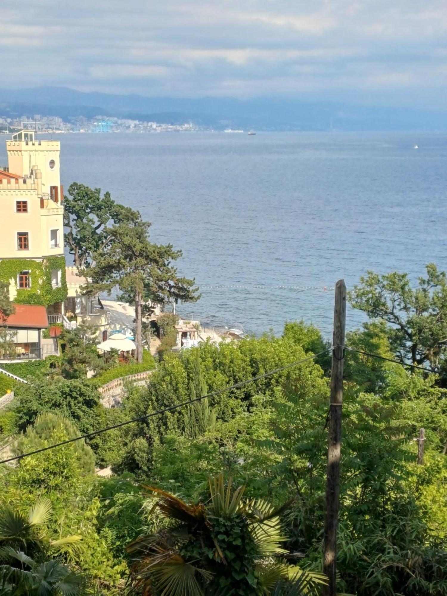 Apartment Zdenka - 100 M From The Beach Opatija Zewnętrze zdjęcie