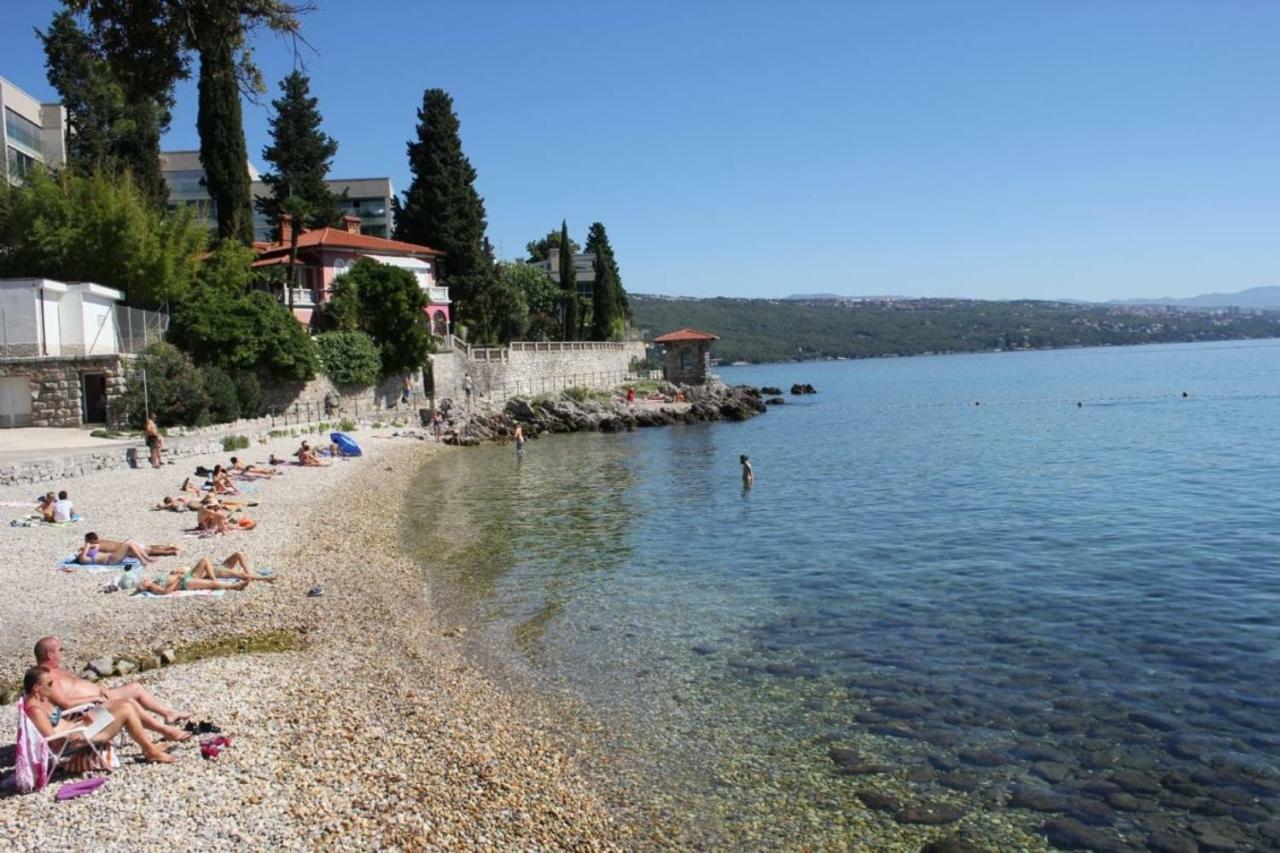 Apartment Zdenka - 100 M From The Beach Opatija Zewnętrze zdjęcie